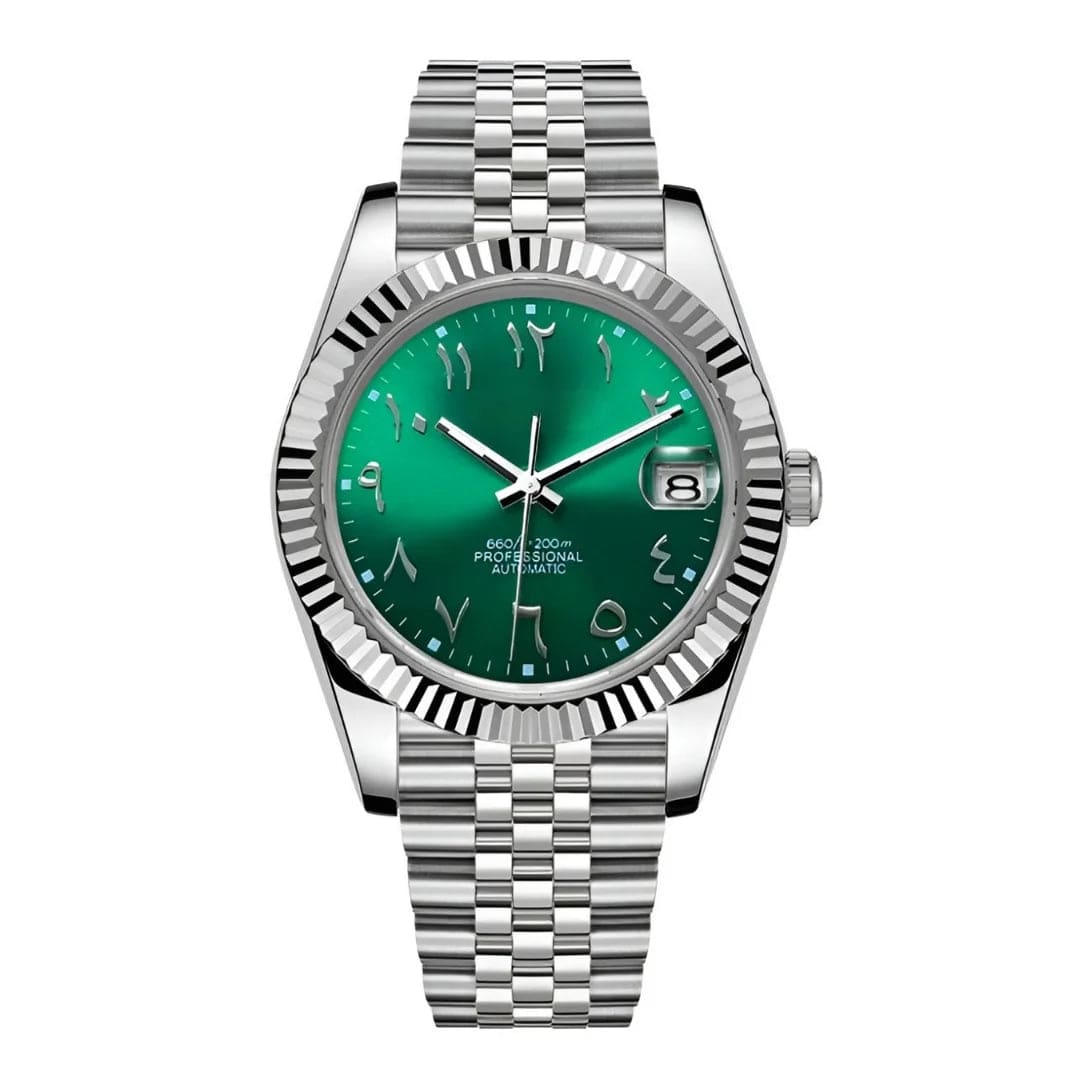Seiko Mod Seikojust mit smaragdgrünem Zifferblatt, arabischen Ziffern und Edelstahlarmband